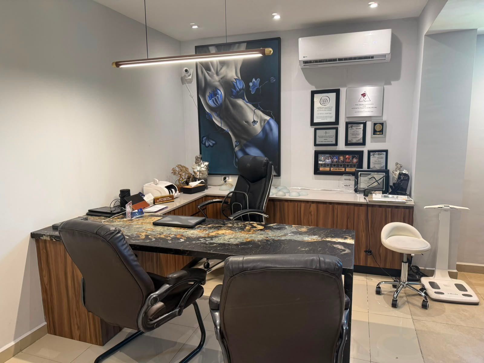 Dr. Héctor Durán's Clinic